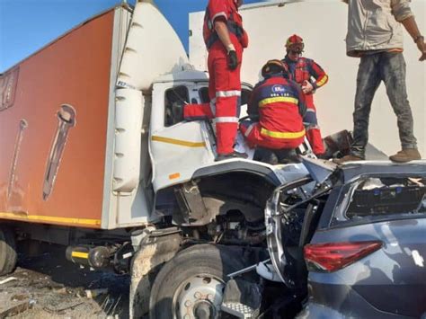 N1 Crash At Least Four Dead After Horror Collision In Gauteng Photos