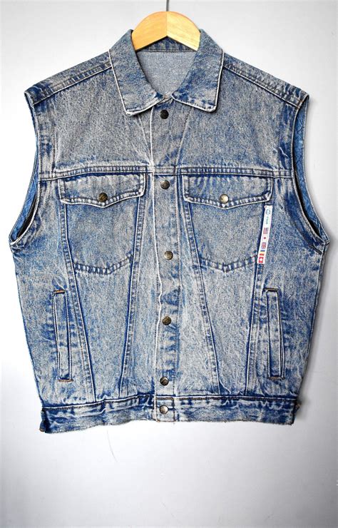 Vintage 90s Acid Wash Denim Vest Sleeveless Blue Jean Jacketsnap