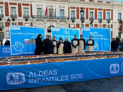 La Puerta del Sol acoge la 32ª edición del roscón de Reyes de Aldeas