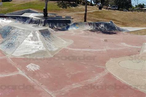 Browns Plains Skate Park Logan Skateparks Skateboarder