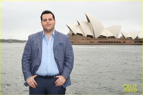 Josh Gad Opens Up About His Character S Gay Moment In Beauty The