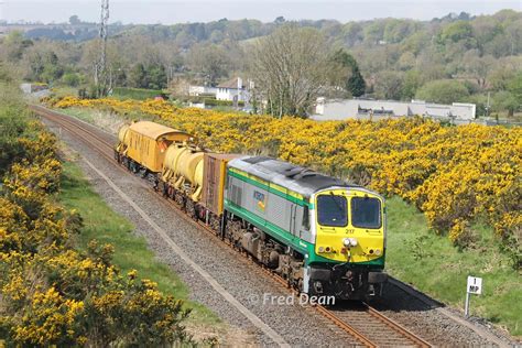 Irish Rail 217 At Killacloyne Cork To Youghal Railway Lin Flickr