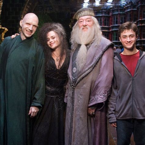 22 Awesome Behind The Scenes Harry Potter Photos Youve Probably