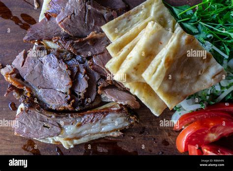 Tandir Kebab Stockfotos Und Bilder Kaufen Alamy