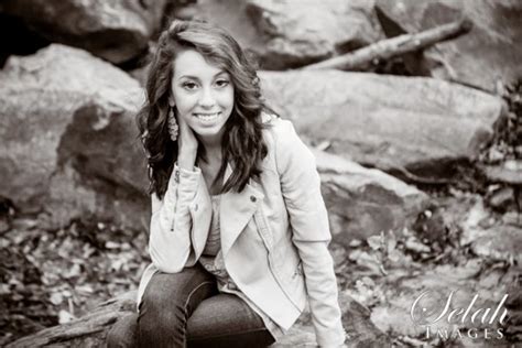 Selah Images: Meet Naomi! Greece Olympia High School Senior Pictures