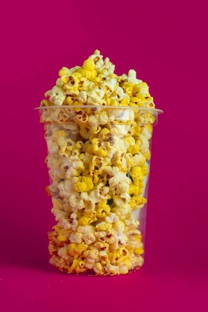 Cubo De Palomitas De Ma Z Para Ver Pel Culas De Cine Con Fondo De Color