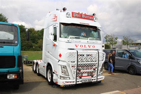 FH04BAR Phil Barton Volvo FH 500 Gaydon Retro Show 12 9 20 Flickr