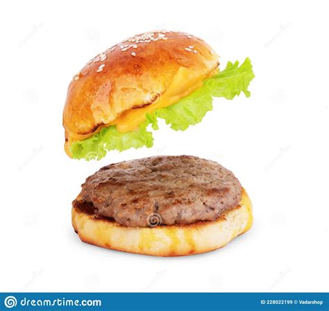 Hamburguesa Fresca Y Sabrosa Aislada De Fondo Blanco Imagen De Archivo