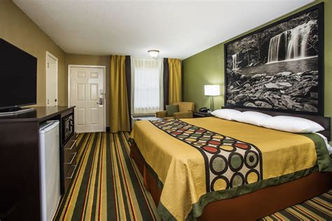 Super 8 by Wyndham Paragould | Paragould, AR Hotels