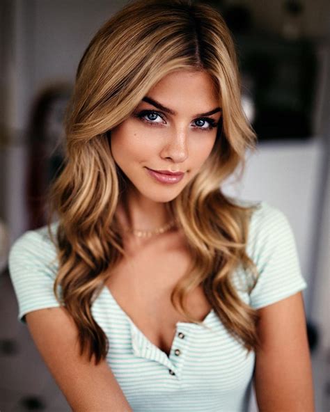 Marina Laswick Picture