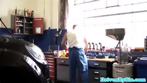 Piss Fetish Group Sluts Fuck Mechanic