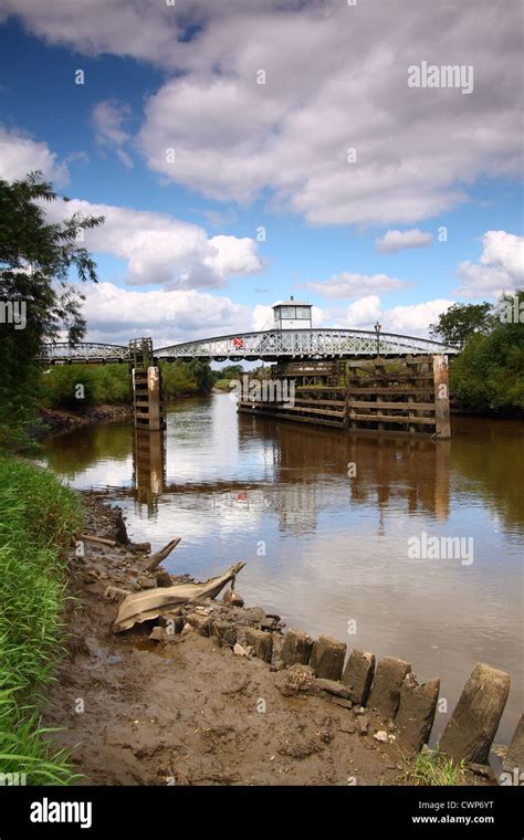 Bridge At Cawood Stock Photo Alamy