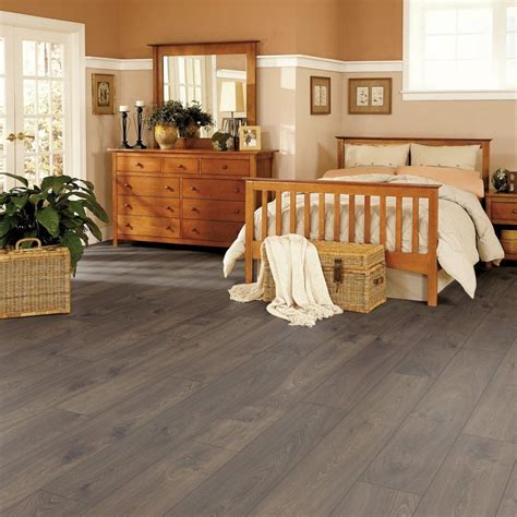 Swiss Krono Solid Chrome Mm Leysin Oak Laminate Flooring