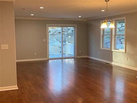 1520 Chopmist Hill Rd Scituate Ri 02857 Zillow