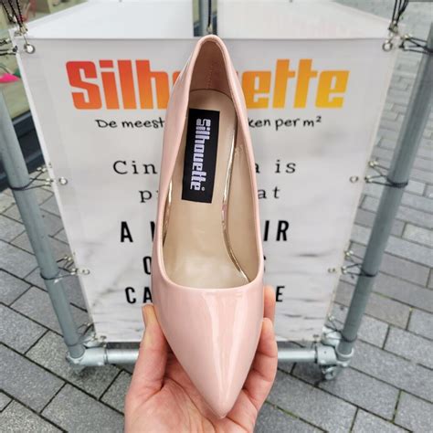 Pumps Met Hoge Hak In Nude Lak Silhouette