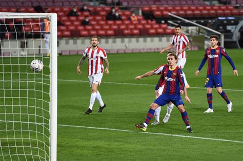 برشلونة يتغلب على أتلتيك بلباو البوابة