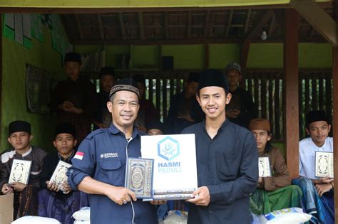 Distribusi Wakaf Al Quran Hasmi Peduli Ke Ponpes Roudhotul Atfal