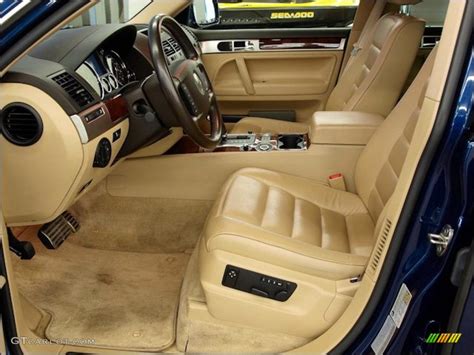 Pure Beige Interior 2004 Volkswagen Touareg V8 Photo #47962800 ...