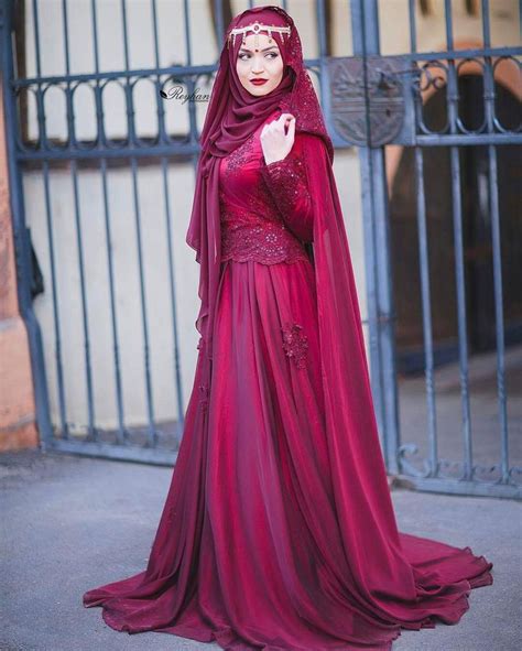 Pin di Simona Comegna su Vestiti da sposa | Vestito da sposa, Vestiti ...