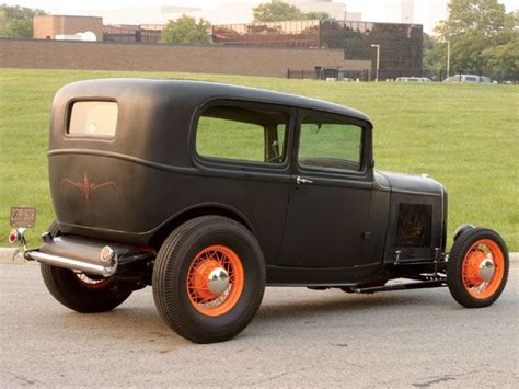 32 Ford Tudor Old Hot Rods Hot Rods Cars Muscle Hot Rods Cars