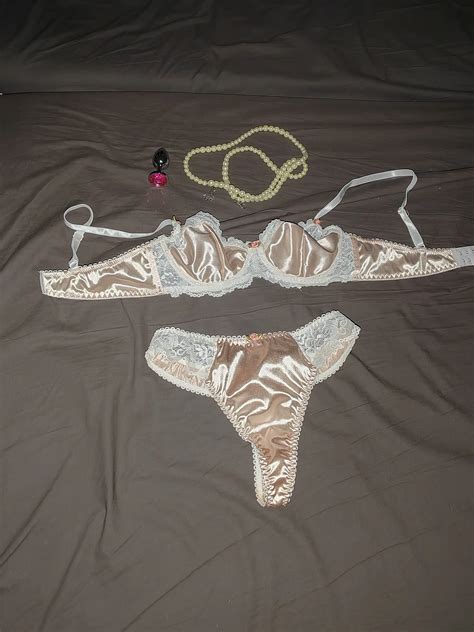 Wifes Clothes Nude Pics Xhamster