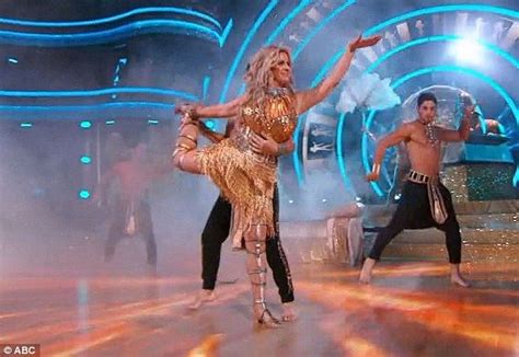 Kim Zolciak Fights Back Tears After Lowest Score On Dwts Premiere With