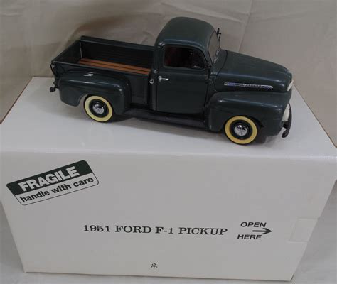 Danbury Mint 1951 Ford F 1 Pickup Half Ton Green 124 Diecast Truck Wbox Ebay