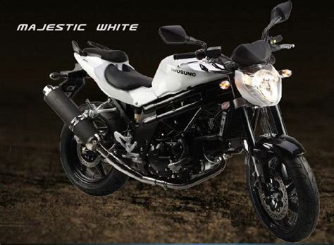 GT Showing Hyosung GT N Naked