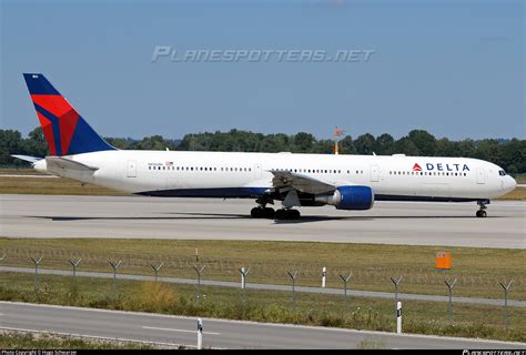 N836MH Delta Air Lines Boeing 767 432ER Photo By Hugo Schwarzer ID