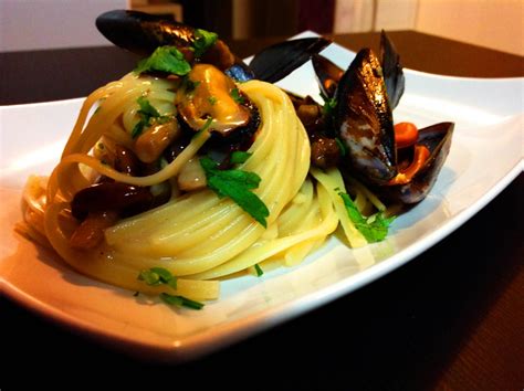 Linguine Cozze E Funghi Chiodini Golosi Peccati