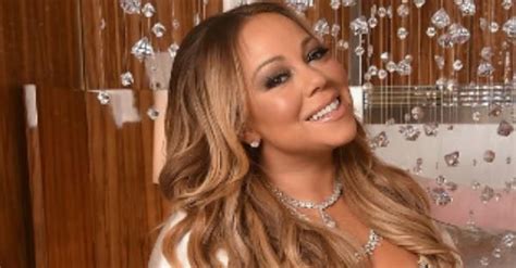 A Visibly Angry Mariah Carey Throws Shade At A Fellow Star And Part Of