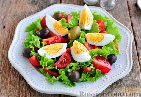 Рецепт: Испанский салат с хамоном (сыровяленым мясом) на RussianFood.com