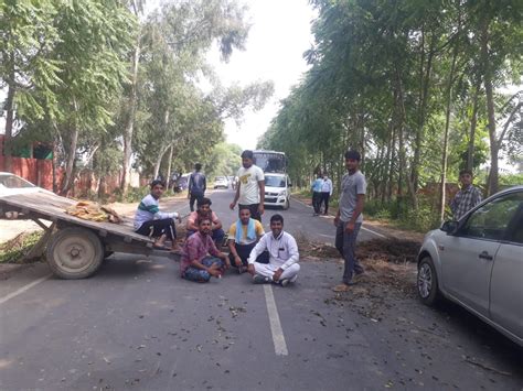 Bharat Bandh Farmers Block Roads Squat On Rail Lines Life Disrupted In Many Parts Of The