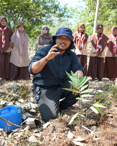 Tanam 43 Jenis Bambu Ponpes Al Islam Kambitin Miliki Arboretum Untuk