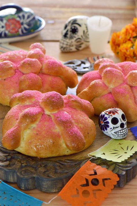 Pan De Muerto Nibbles And Feasts Recipe Mexican Sweet Breads