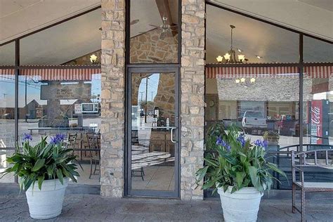 Days Inn by Wyndham Gatesville | Gatesville, TX Hotels