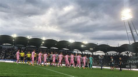 Lask On Twitter Graz Liebenau Erstrahlt Im Flutlicht Glanz Es Ist