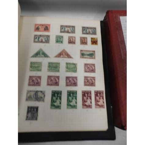 Extensive Stamp Collection 10 000