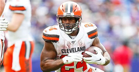 Browns Steelers Prop Bets And Odds Bank On Nick Chubb Kareem Hunt And Diontae Johnson