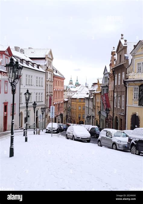 Snow covered Prague Castle in Prague, Czech Republic Stock Photo - Alamy