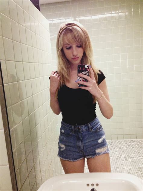 Huge Collection Of Popular Tumblr Blonde Tumblr Msyoi Zspl Ran Nqo Porn Pic