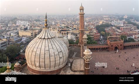 Jama Masjid In Old Delhi India Stock Photo Alamy