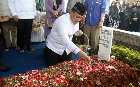 Sang Petarung Dan Pejuang Desmond J Mahesa Meninggal Dunia