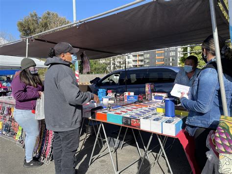 San Jose flea market vendors worry about its demise - San José Spotlight