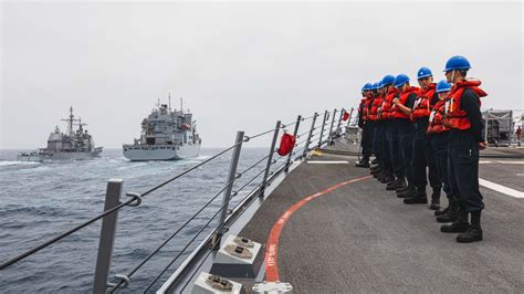 DVIDS Images USS Sterett DDG 104 Replenishment At Sea Image 3 Of 4