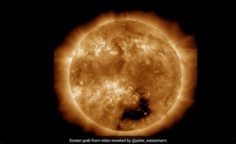 Massive Hole Spotted On Sun S Surface Know What It Means For Earth