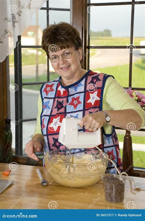 Grandma Making Cookies Stock Image Image Of Apron Preparation 3651317