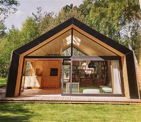 Lanai cleaning with jr pressure wash service – Artofit