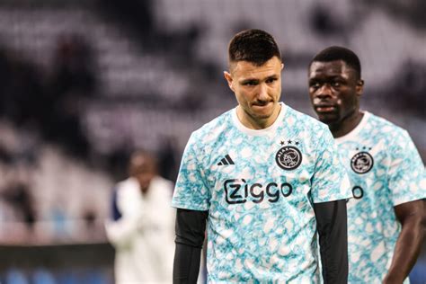 Ajax Krijgt Goed En Slecht Nieuws Uit Ziekenboeg Soccernews Nl