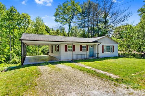 829 Montclair Cir Nw Lenoir Nc 28645 See Est Value Schools And More